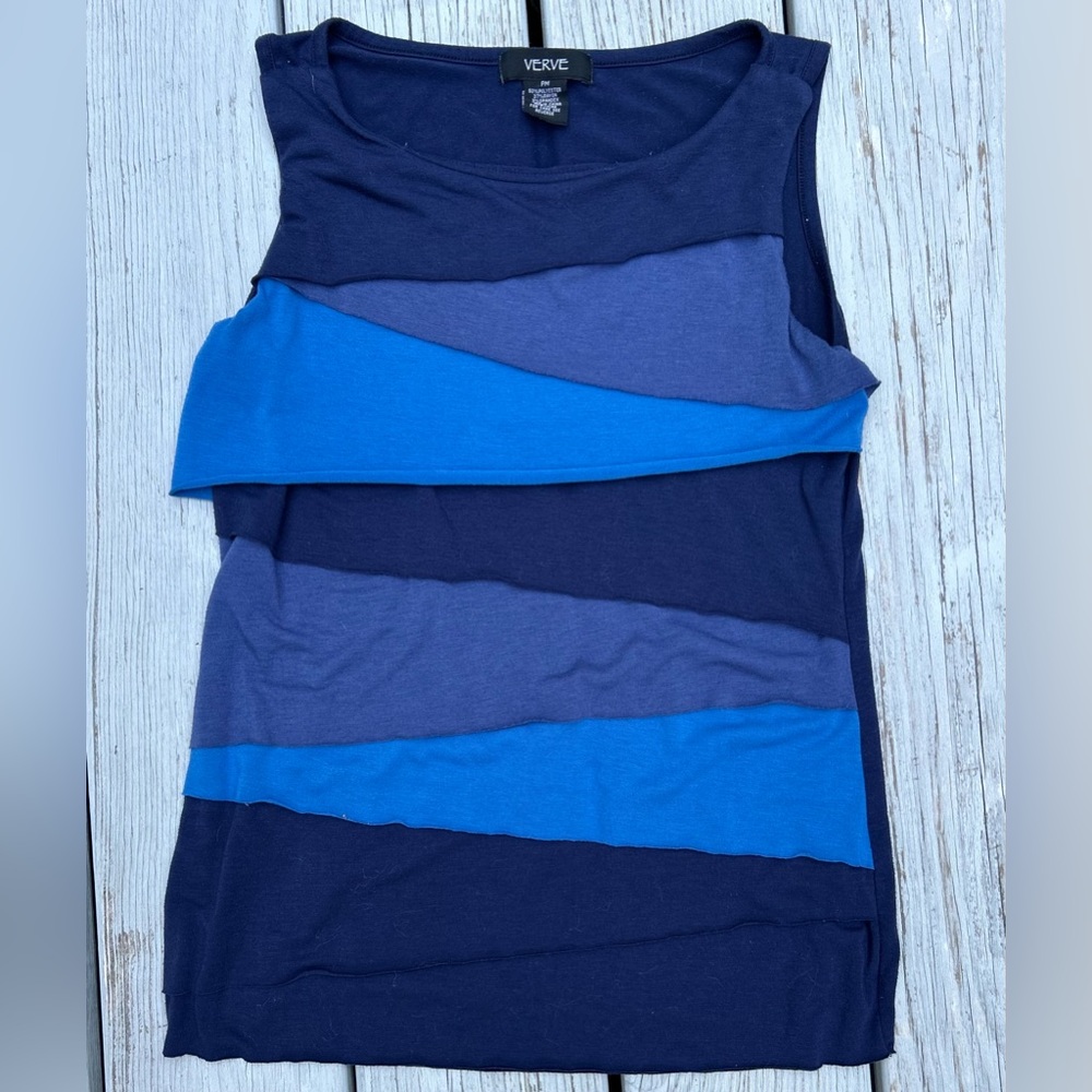 VERVE sleeveless top size Petite Medium